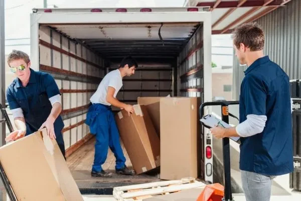 professional truck unloading experts